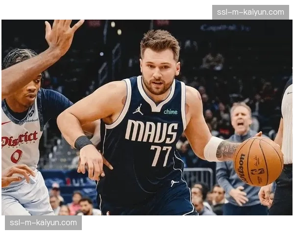 独行侠大胜火箭，东契奇三节打卡，球队三月取得10胜3负战绩